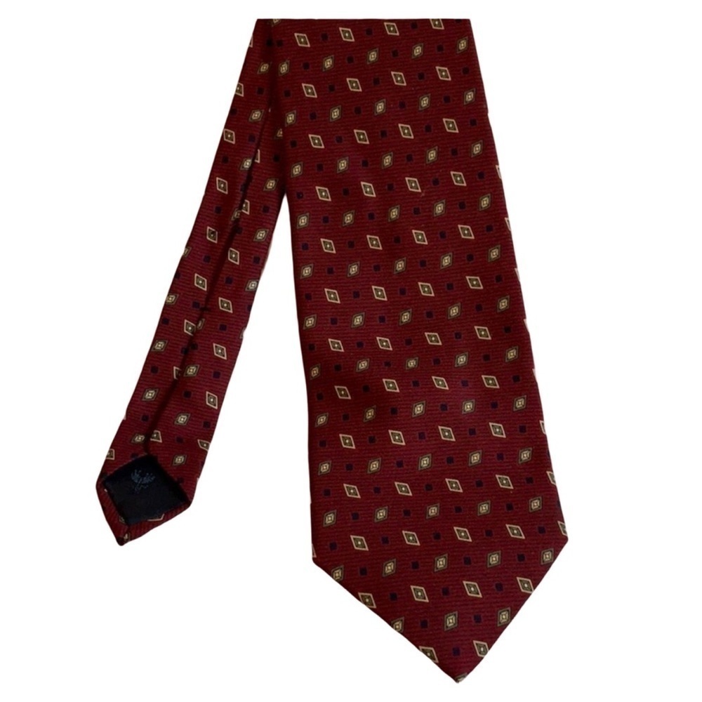 Brooks Brothers Basics burgundy silk tie with geometric print
